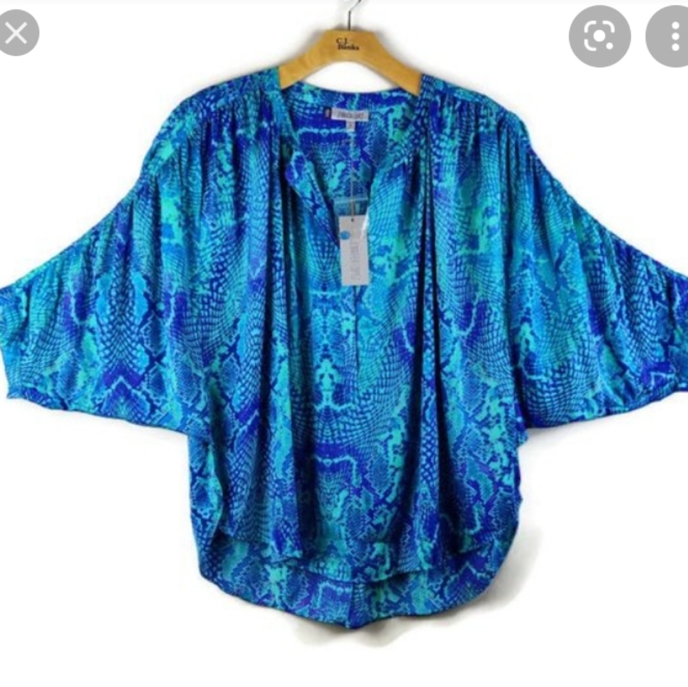 Jlo shiny snake skin pattern